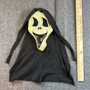 Vintage Ghost Face Scream Smile Mask‎ 90s Y2K White Fun World DIV Two Nostril